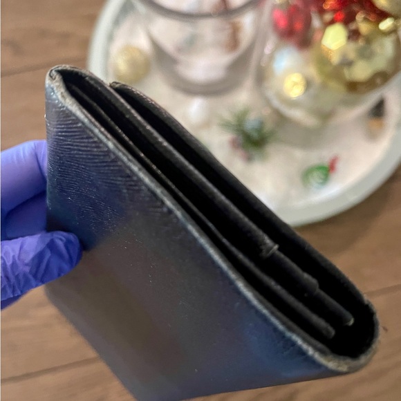 Authentic Prada Saffiano Long Zip Wallet Black - Picture 5 of 14